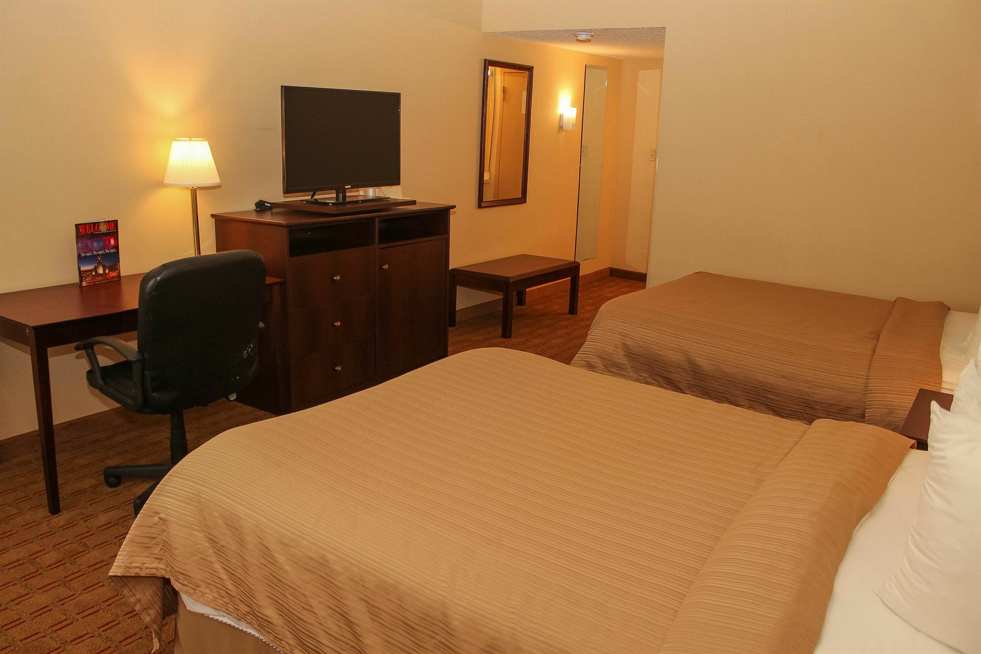 Quality Inn Airport Cheektowaga Exterior foto